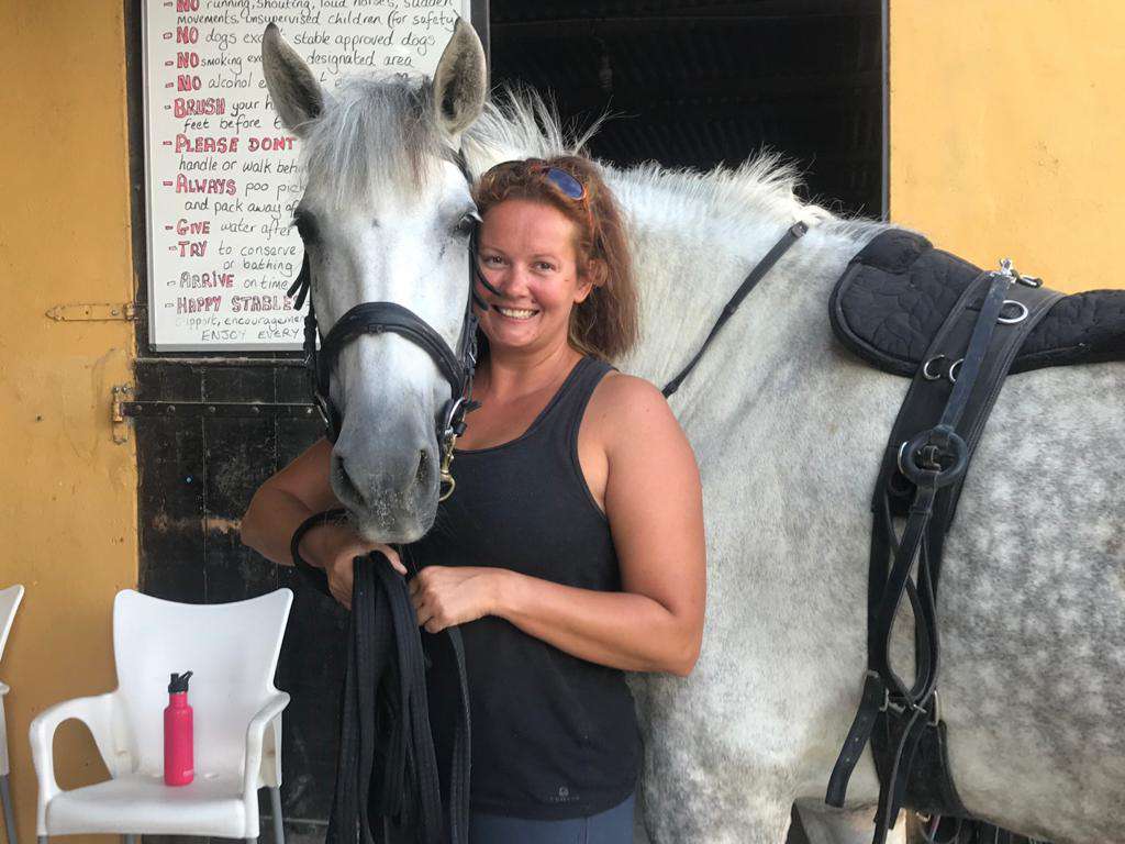 Hacks in Estepona with Ranch Siesta Los Rubios - video